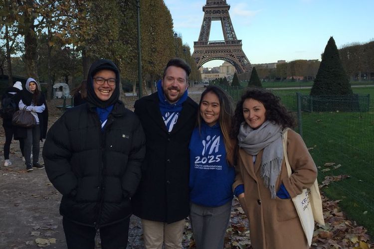 Para ambassador diajak mengunjungi tempat-tempat bersejarah seperti Menara Eiffel.