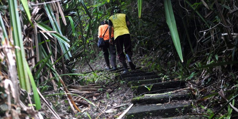 Obyek wisata Cindelaras di kawasan hutan Desa Bandungharjo, Kecamatan Toroh, Grobogan, Jawa Tengah, Senin (30/10/2017).