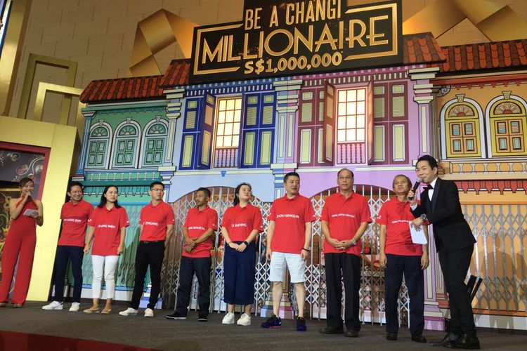 Oddie Rehatta memenangi undian uang tunai sebesar satu juta dollar Singapura 