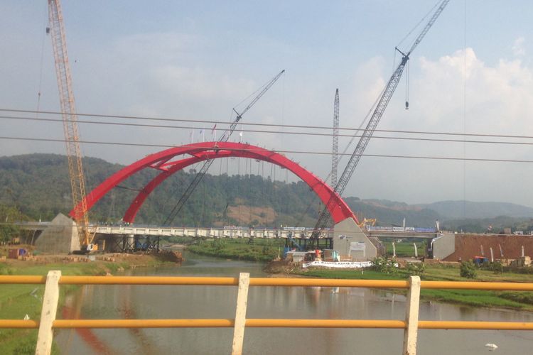 Jembatan Kalikuto di ruas tol fungsional Batang-Semarang dibuka pada H-2 Lebaran, Rabu (13/6/2018).