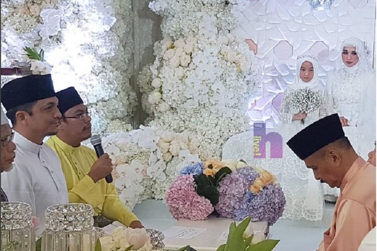 Laudya Cynthia Bella menikah dengan Engku Emran di Kuala Lumpur, Malaysia, Jumat (8/9/2017).