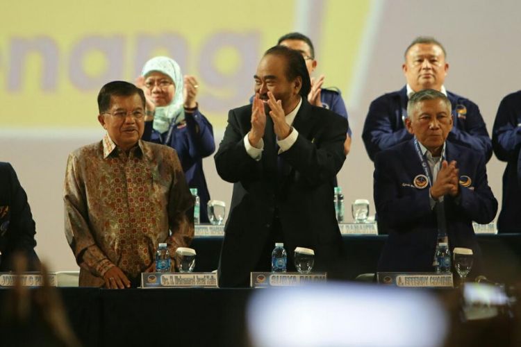 Wakil Presiden Jusuf Kalla saat hadir dalam Rapat Kerja Nasional (Rakernas) Partai NasDem ke-4 di JI-EXPO, Kemayoran Jakarta Pusat, Kamis (16/11/2017).