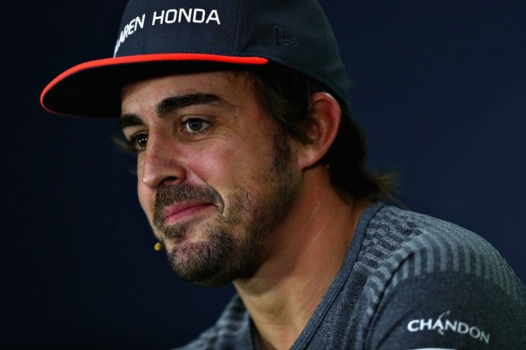 Pebalap asal Spanyol, Fernando Alonso, menjalani konferensi pers menjelang GP Kanada di Montreal, Kamis (8/6/2017).