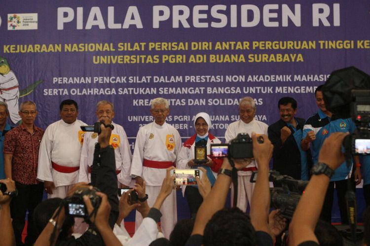 Kejuaraan Nasional Silat Perisai Diri Antar Perguruan Tinggi Piala Presiden RI digelar di Universitas PGRI Adibuana Surabaya, pada 27 September - 2 Oktober.