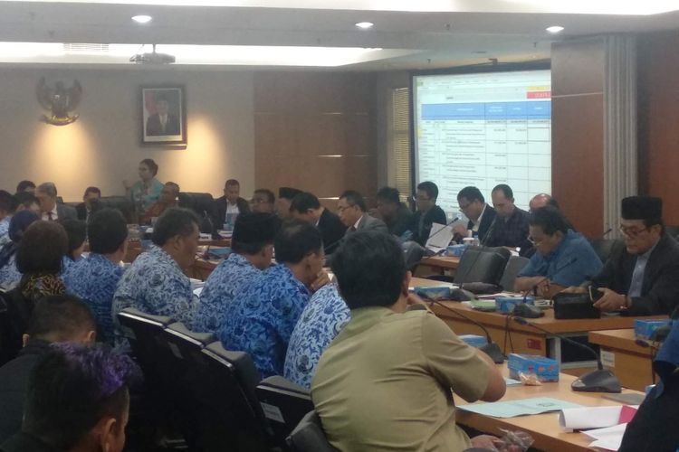 Rapat KUA-PPAS (Kebijakan Umum Anggaran dan Prioritas Plafon Anggaran Sementara) di DPRD DKI Jakarta, Selasa (27/11/2018).