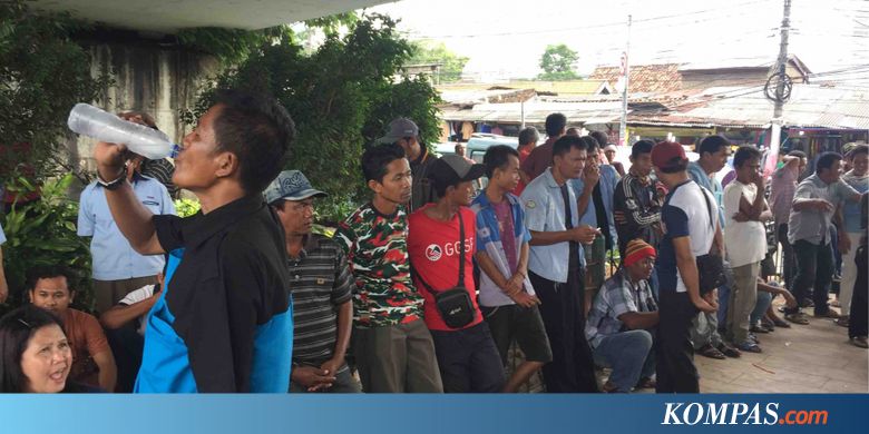 Sopir Angkot Tanah Abang Minta Transjakarta Explorer Tak Beroperasi