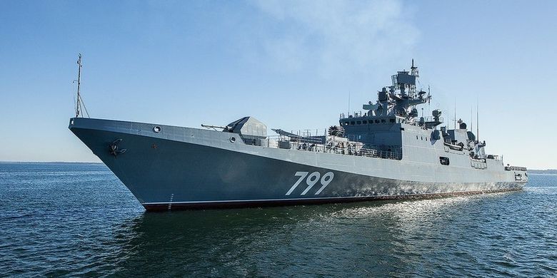 Kapal perusak Rusia yang diberi nama Proyek 11356.