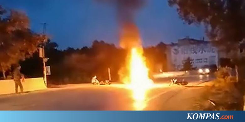 Seorang Pengguna Jalan Selamatkan Pengendara dari Motor yang ...