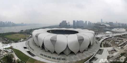Pembangunan Hangzhou Olympic Sports Centre di China.