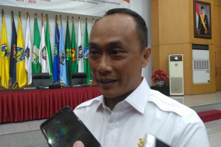 Direktur Direktorat Jenderal Kependudukan dan Pencatatan Sipil (Ditjen Dukcapil), Zudan Arif Fakrulloh usai menghadiri laporan akhir tahun 2018 di kantor Kemendagri, Jakarta, Rabu (26/12/2018). 