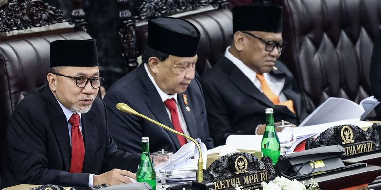 Ketua MPR Zulkifli Hasan menyampaikan pidato dalam Sidang Tahunan MPR di Kompleks Parlemen, Senayan, Jakarta, Jumat (16/8/2019).
