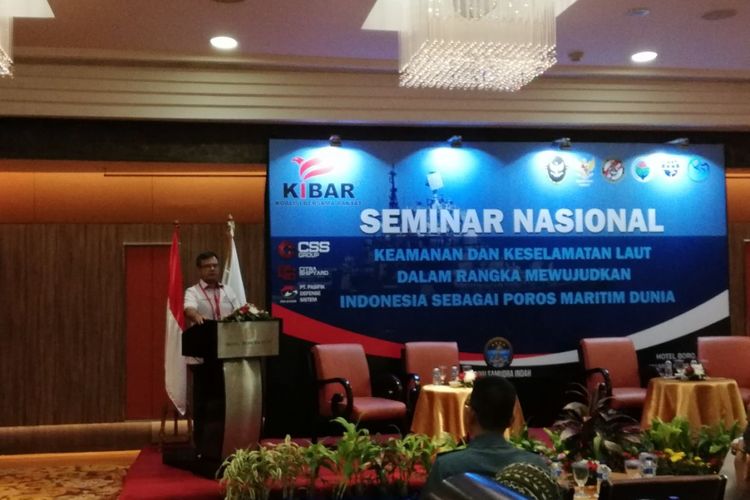 Ketua Umum Koalisi Bersama Rakyat (KIBAR) Indra Fahrizal  dalam diskusi bertajuk Keamanan dan Keselamatan Laut dalam Rangka Mewujudkan Indonesia sebagai Poros Maritim Dunia di Hotel Borobudur, Jakarta, Kamis (5/4/2018).