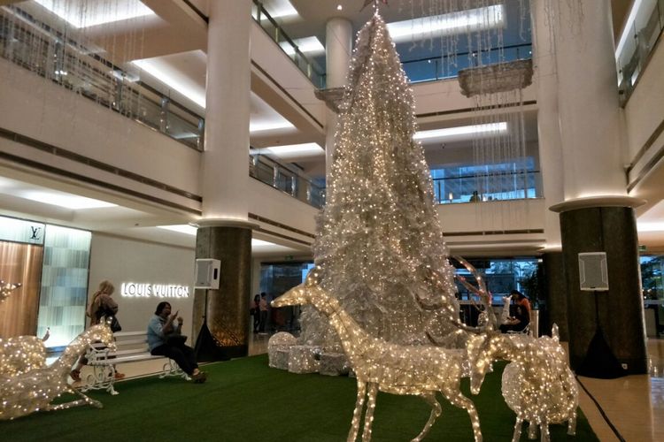 6 Pohon Natal Ikonik dan "Instagramable" di Jakarta Halaman all - Kompas.com