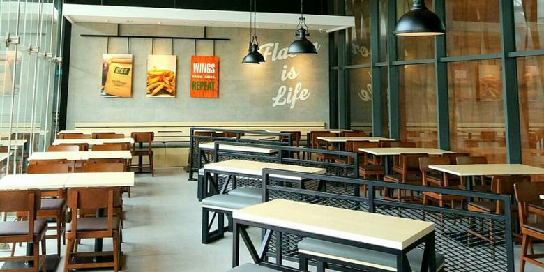 Suasana Wingstop Gran Rubina Bussines Park, Jakarta.