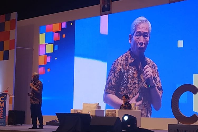 Investor saham kewakan Lo Kheng Hong membagikan kisah suksesnya berinvestasi di pasar modal pada gelaran Capital Market Summit & Expo 2019 di Jakarta Convention Center, Jumat (23/8/2019).