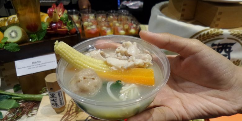 Menu collagen chicken nabe menjadi andalan yang disajikan oleh Shabu-Shabu House pada gelaran Good Food Festival 2018 di Plaza Indonesia selama 3-5 Desember 2018.