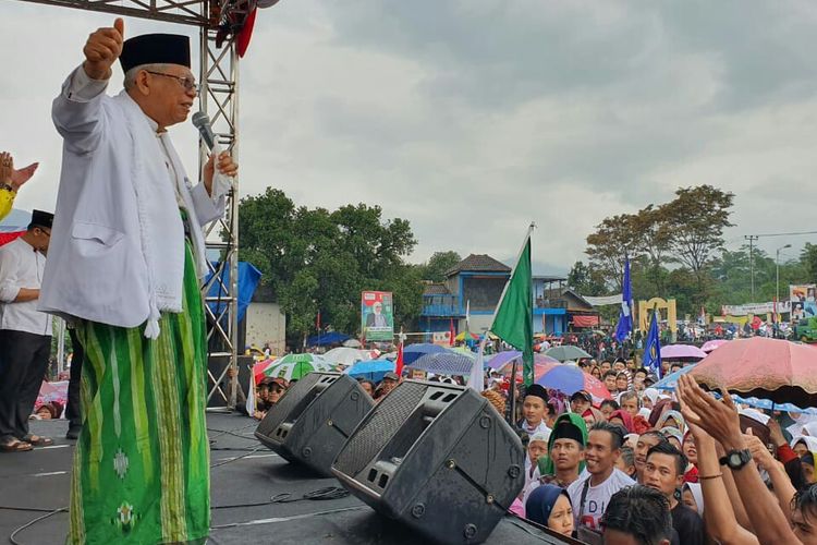 Cawapres nomor urut 01 Maruf Amin kampanye terbuka di Garut