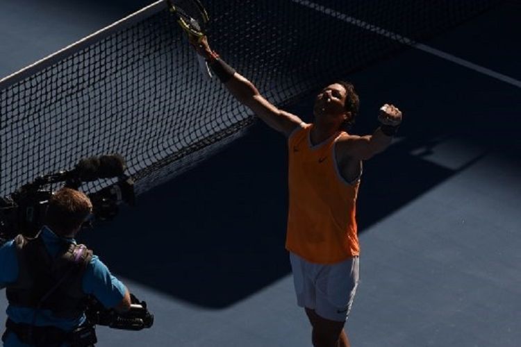 Rafael Nadal merayakan kemenangan atas Tomas Berdych pada babak 16 besar Australian Open di Melbourne, 20 Januari 2019. 