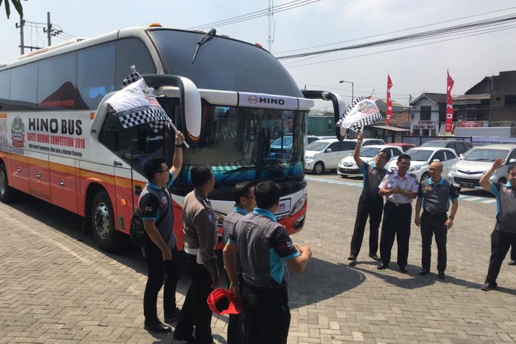 Hino Bus Safety Driving Surabaya
