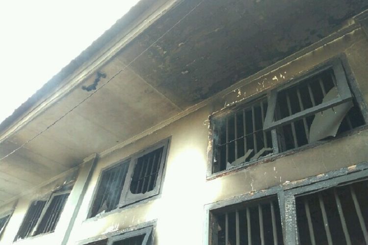 Kondisi Lapas Banda Aceh yang terbakar saat kerusuhan.