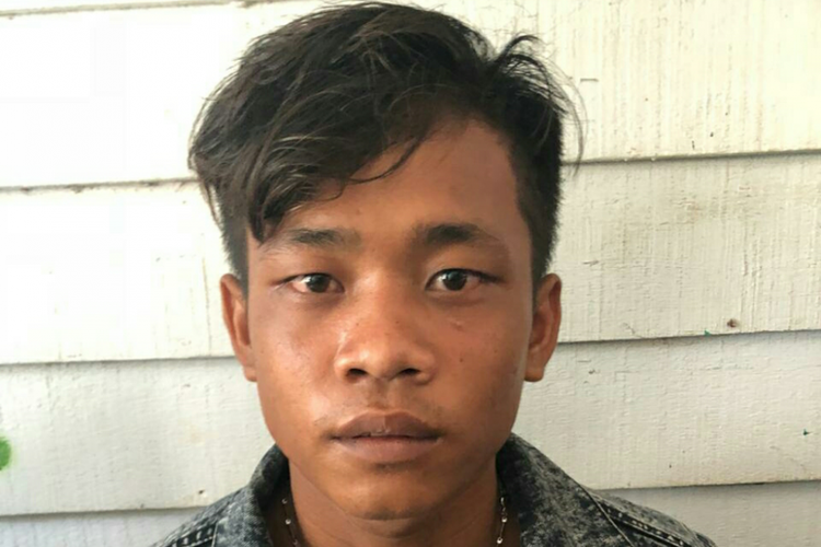 Pelaku curas berinisial LM diamankan di Polres Siak, Selasa (9/10/2018). Pelaku ditangkap setelah hampir sebulan menjadi buronan polisi.
