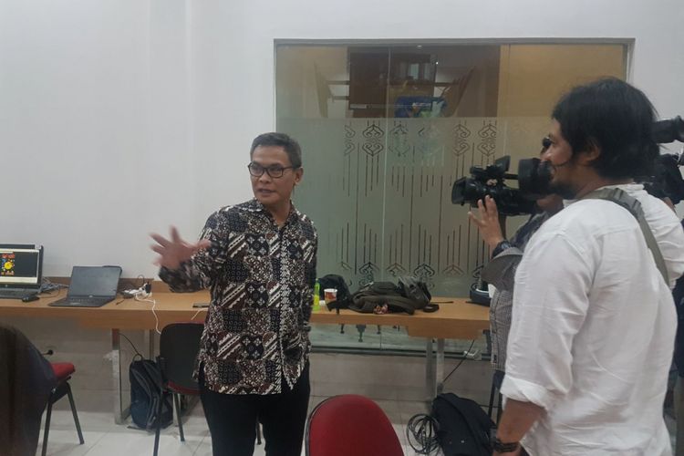Staf Khusus Presiden bidang Komunikasi Johan Budi Saptopribowo di Istana, Jakarta, Jumat (27/10/2017).