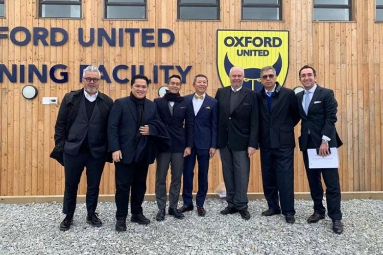  Para pemilik dan direksi  Oxford United bersepakat dan bertekad akan meloloskan klub sepakbola itu ke kasta Championship Leaque atau Divisi Satu Liga Inggris, dalam waktu dua tahun mendatang.