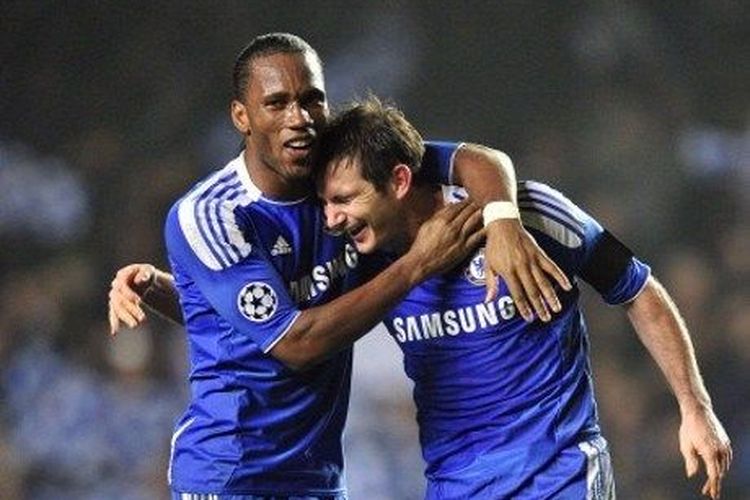 Frank Lampard mengajak Didier Drogba menjadi bagian dari tim pelatih Chelsea musim depan,