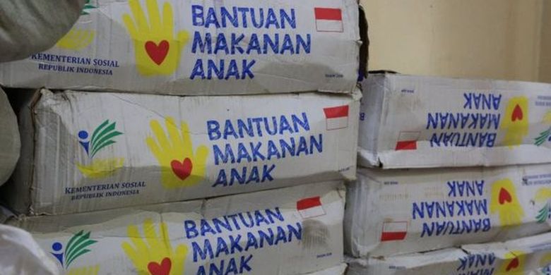 Bantuan makanan anak yang belum tersalurkan kini masih disimpan di gudang logistik Dinas Sosial setempat. 