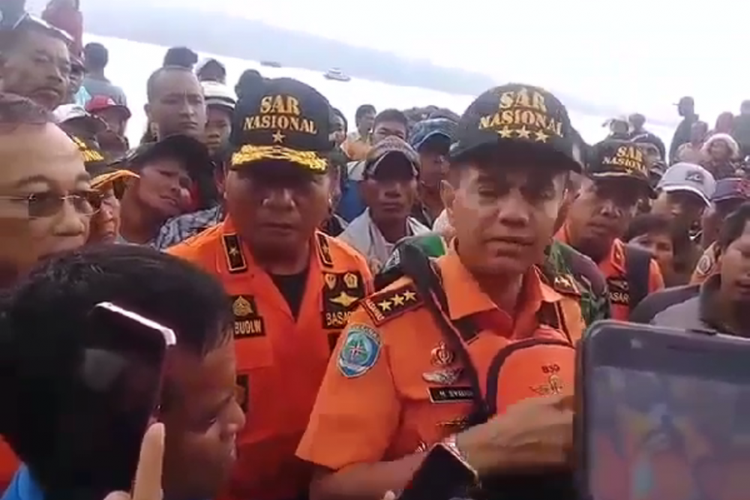 Kepala Basarnas M Syaugi saat memberikan keterangan pers di Tigaras, Kabupaten Simalungun, Minggu (24/6/2018).