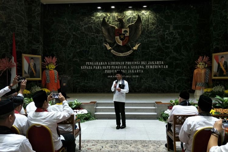 Gubernur DKI Jakarta Anies Baswedan mengumpulkan kepala SKPD di Balai Kota DKI Jakarta, Jumat (27/7/2018). 