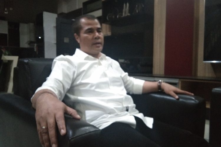 Anggota DPD RI Jawa Barat, Aceng HM Fikri yang juga mantan Bupati Garut saat ditemui dirumahnya, Minggu (25/08/2019)