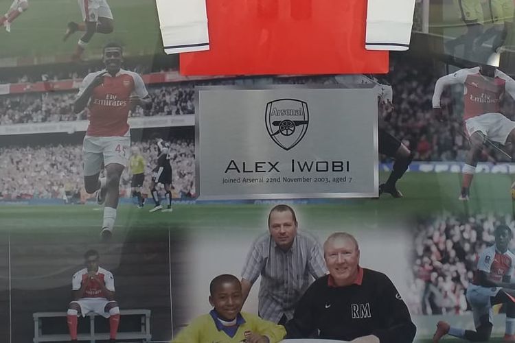 Informasi soal Alex Iwobi, lulusan Akademi Arsenal yang kini membela tim senior.