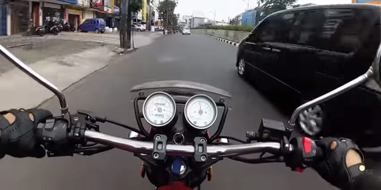 Hasil gambar yang ditampilkan jika memasang action cam di dagu helm.