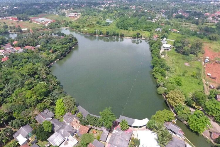 Situ Pengasinan di Depok, Jawa Barat.