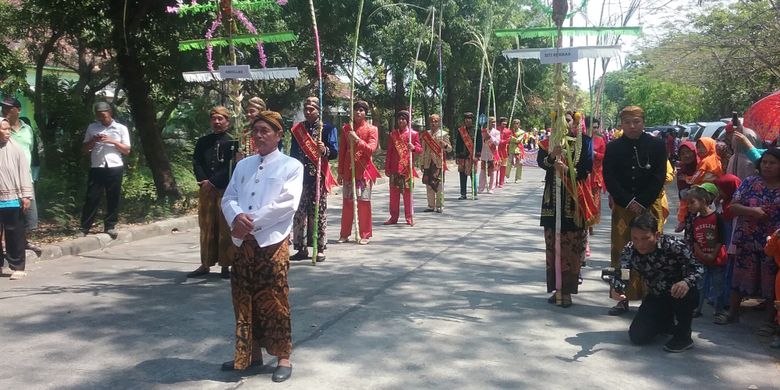 Acara manten tebu di Kendal, Jawa Tengah, Sabtu (15/9/2018).