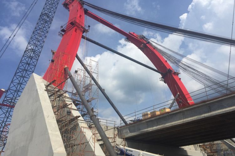 Kondisi konstruksi Jembatan Kalikuto di Tol Batang-Semarang, Sabtu (26/5/2018).