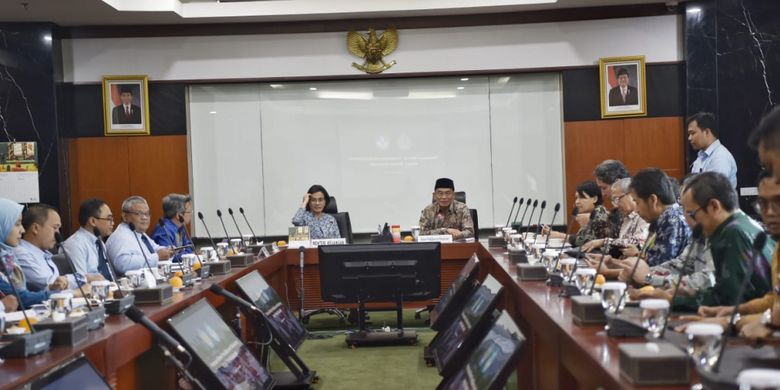 Pertemuan Menteri Pendidikan dan Kebudayaan (Mendikbud), Muhadjir Effendy dan Menteri Keuangan (Menkeu), berlangsung pada Selasa (23/1/2019), di kantor Kementerian Keuangan, Lapangan Banteng, Jakarta.