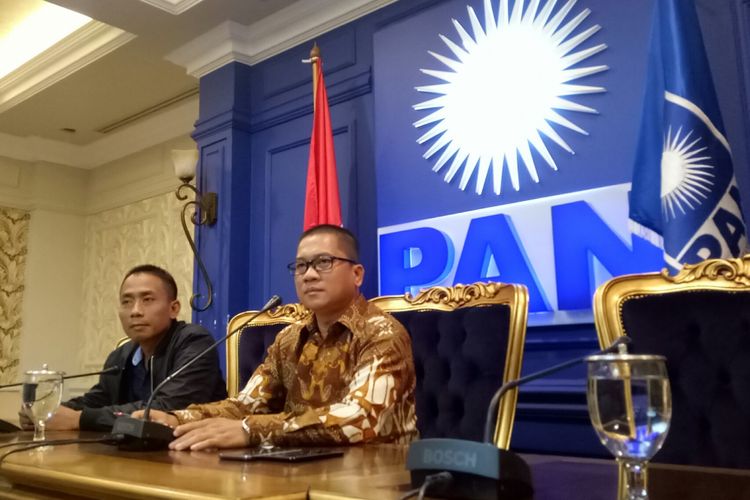 Sekretaris Fraksi PAN Yandri Susanto di Ruang Fraksi PAN, Kompleks Parlemen, Senayan, Jakarta, Selasa (19/9/2017)