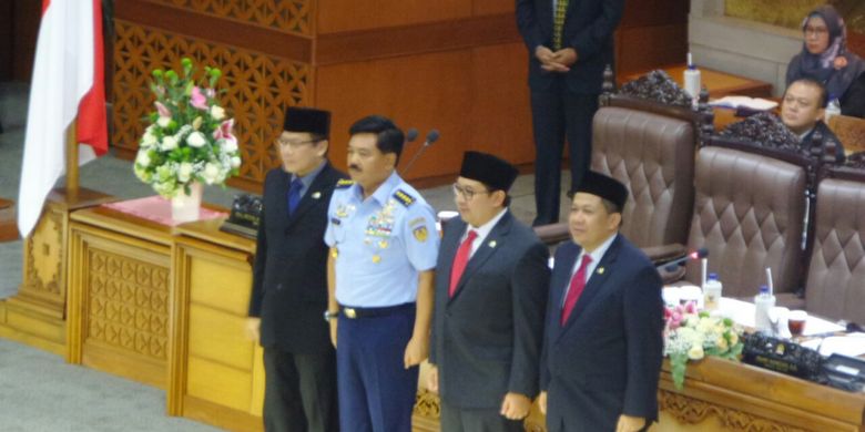 Dewan Perwakilan Rakyat mengesahkan pencalonan Marsekal Hadi Tjahjanto sebagai Panglima TNI dalam sidang paripurna, Kamis (7/12/2017) siang.