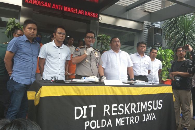 Rilis kasus peretasan website oleh kelompok Surabaya Black Hat di Mapolda Metro Jaya, Selasa (13/3/2018).