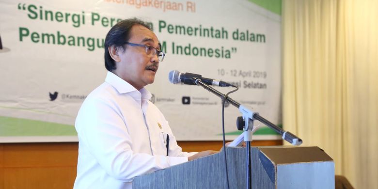 Karo Humas Kemnaker Soes Hindharno pada acara tur media Sinergi Pers dan Pemerintah dalam Pembangunan SDM Indonesia di Makassar, Sulawesi Selatan, Rabu (10/4/2019).