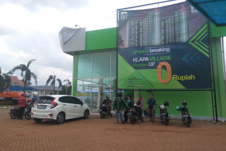 Show Unit hunian DP 0 rupiah, ramai dikunjungi warga, Selasa (23/1/2018)