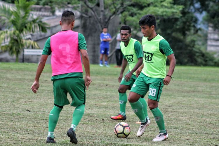 Skuad Semen Padang masih timpang dalam menghadapi Liga 2 Indonesia.