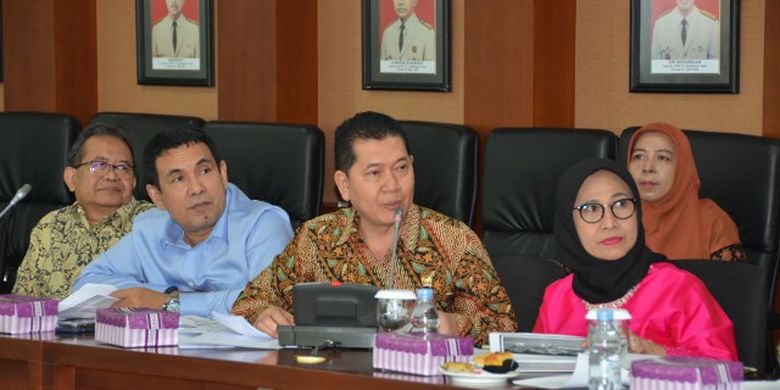 Anggota Komisi X Dewan Perwakilan Rakyat (DPR) RI Zuhdi Yahya saat menghadiri Kunjungan Kerja Spesifik Komisi X DPR RI ke Provinsi Kalimantan Timur (Kaltim) dalam rangka menghimpun masukan Rancangan Undang-undang (RUU) Ekonomi Kreatif di Samarinda, baru-baru ini.
