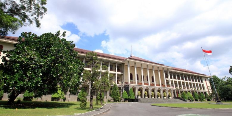 UGM masuk peringkat 50 besar dunia untuk indikator SDGs Decent Work and Economic Growth yang dirilis THE (4/4/2019).