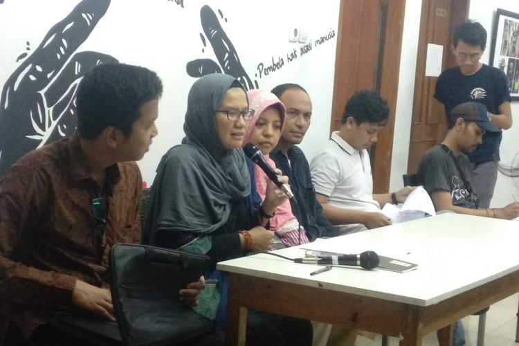 Konferensi pers aduan penangkapan pascakerusuhan 22 Mei di Kantor KontraS, Kwitang, Jakarta Pusat, Minggu (2/6/2019).