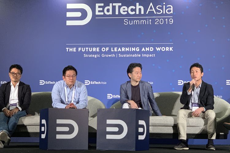 Yuta Funase, Country Manager Quipper Indonesia menjadi pembicara di panggung utama EdTech Asia Summit 2019 yang berlangsung di Singapura, 1 - 2 Agustus 2019 lalu. 