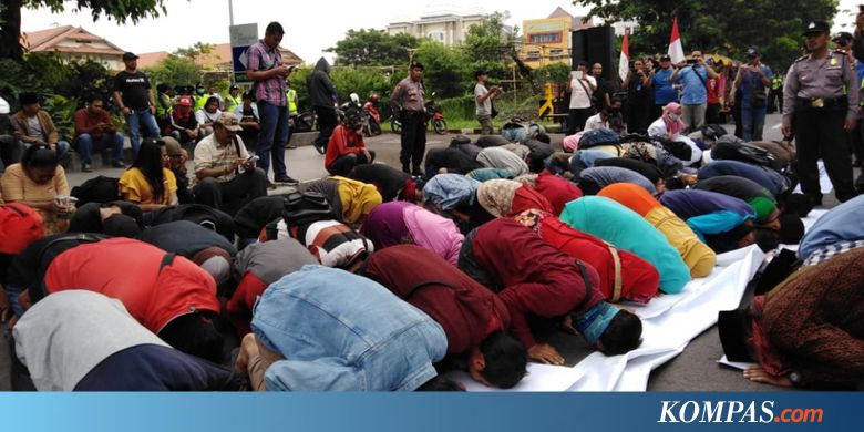 Aksi Protes di Konjen Australia, Massa Desak Prabowo Minta Maaf