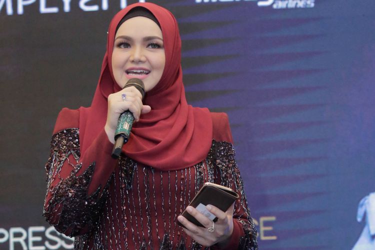Penyanyi asal Malaysia, Siti Nurhaliza dalam jumpa pers di Raffles Hotel, Kuningan, Jakarta Selatan, Rabu (30/1/2019).